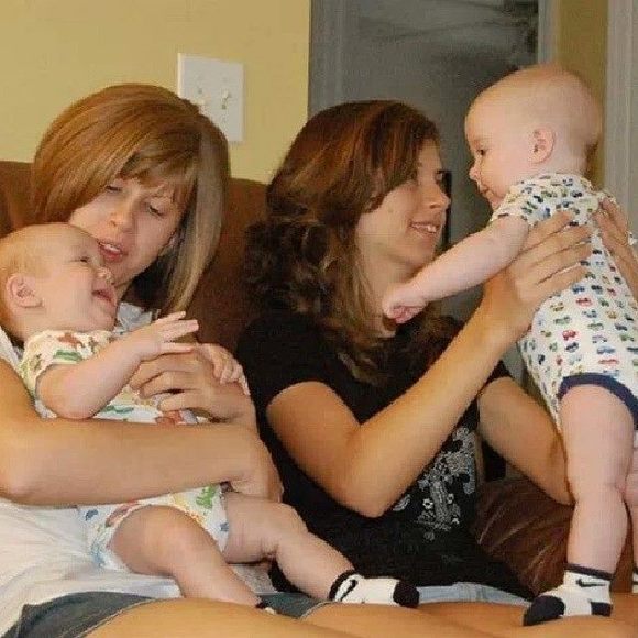 Meet your Posher, Jennifer - Picture 1 of 1